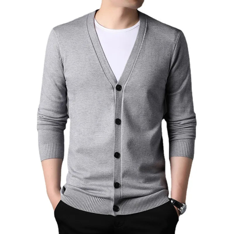 New Spring Autumn Knitted Cardigan Men Solid Color V Neck Slim Fit Sweatercoat Fashiion Casual Single Breasted Cardigan Sweaters